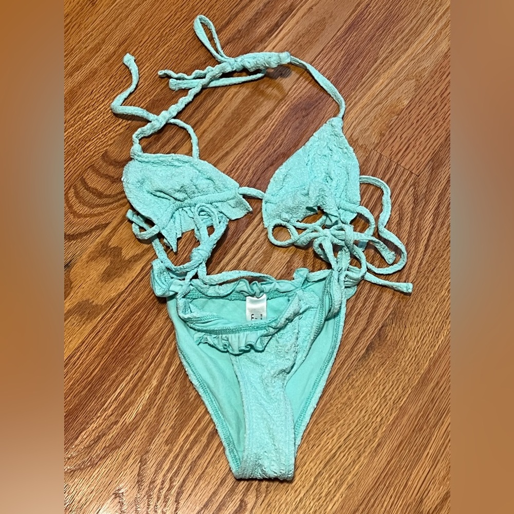 ASOS Textured Frill Triangle Top & Bikini Bottom US 0/US 2